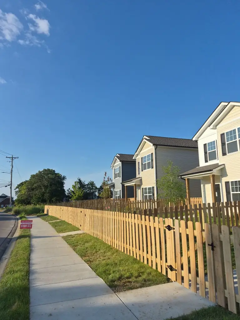Step 04: we build it on a Hugo's Fence and Deck Nashville job in Nashville, Tennessee