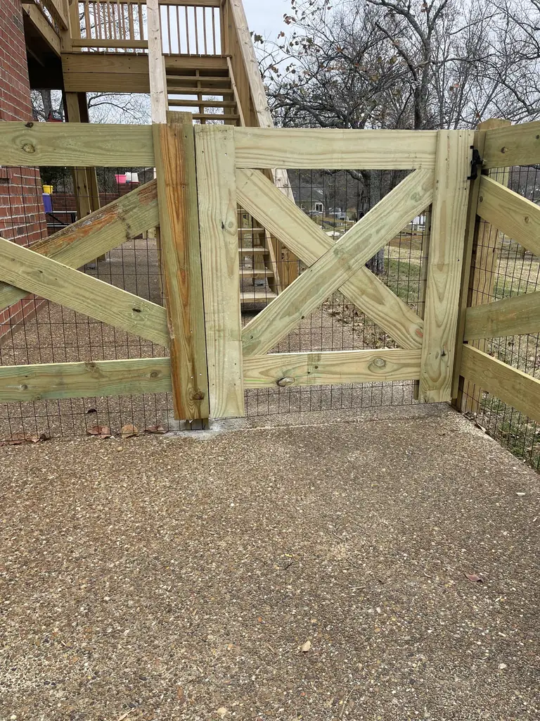 Fence Installation project by Hugo's Fence and Deck Nashville in Nashville, Tennessee